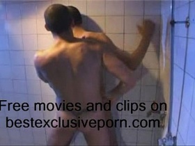 Voyeur: Sex in the shower